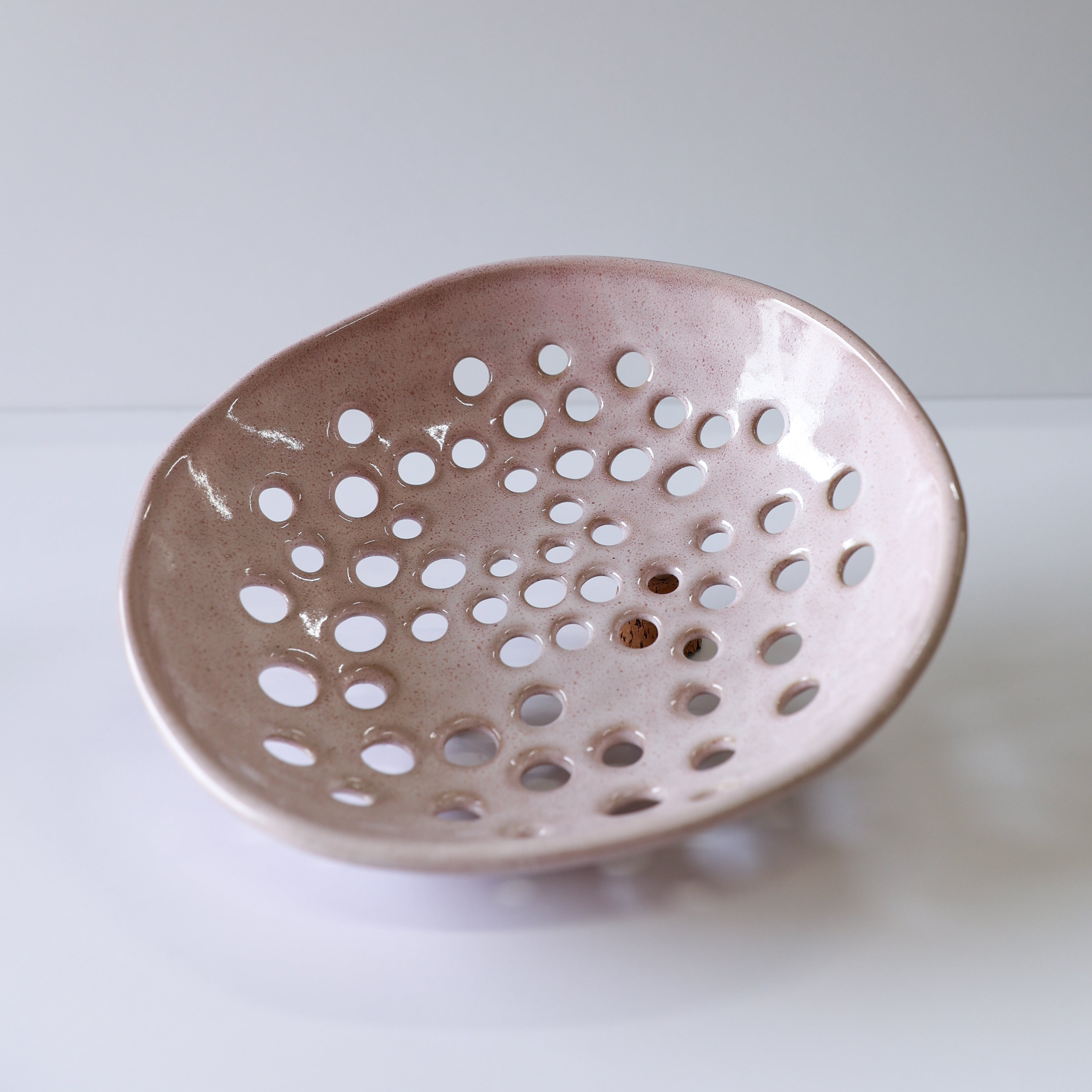 Newland Colander | Seashell