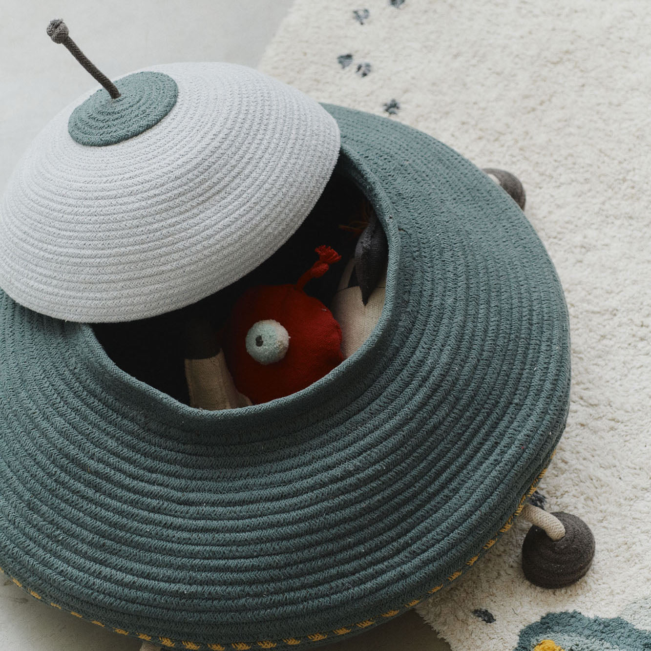 UFO Basket