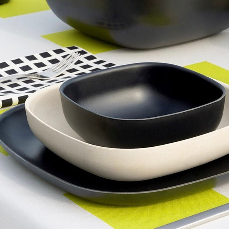 Bamboo Dinner Plate, 4 Piece Set - Black