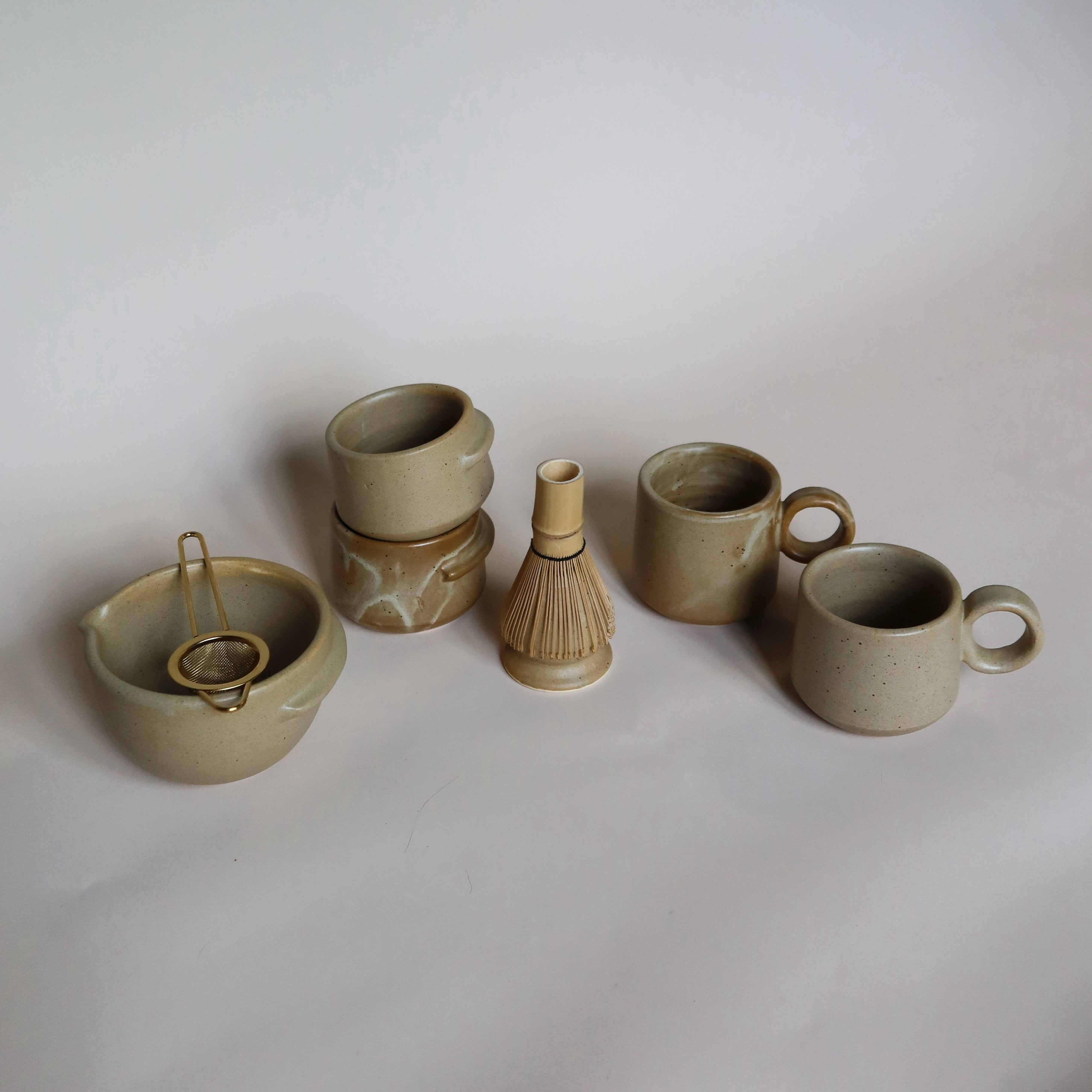 Victoria Handmade Mug | Brown