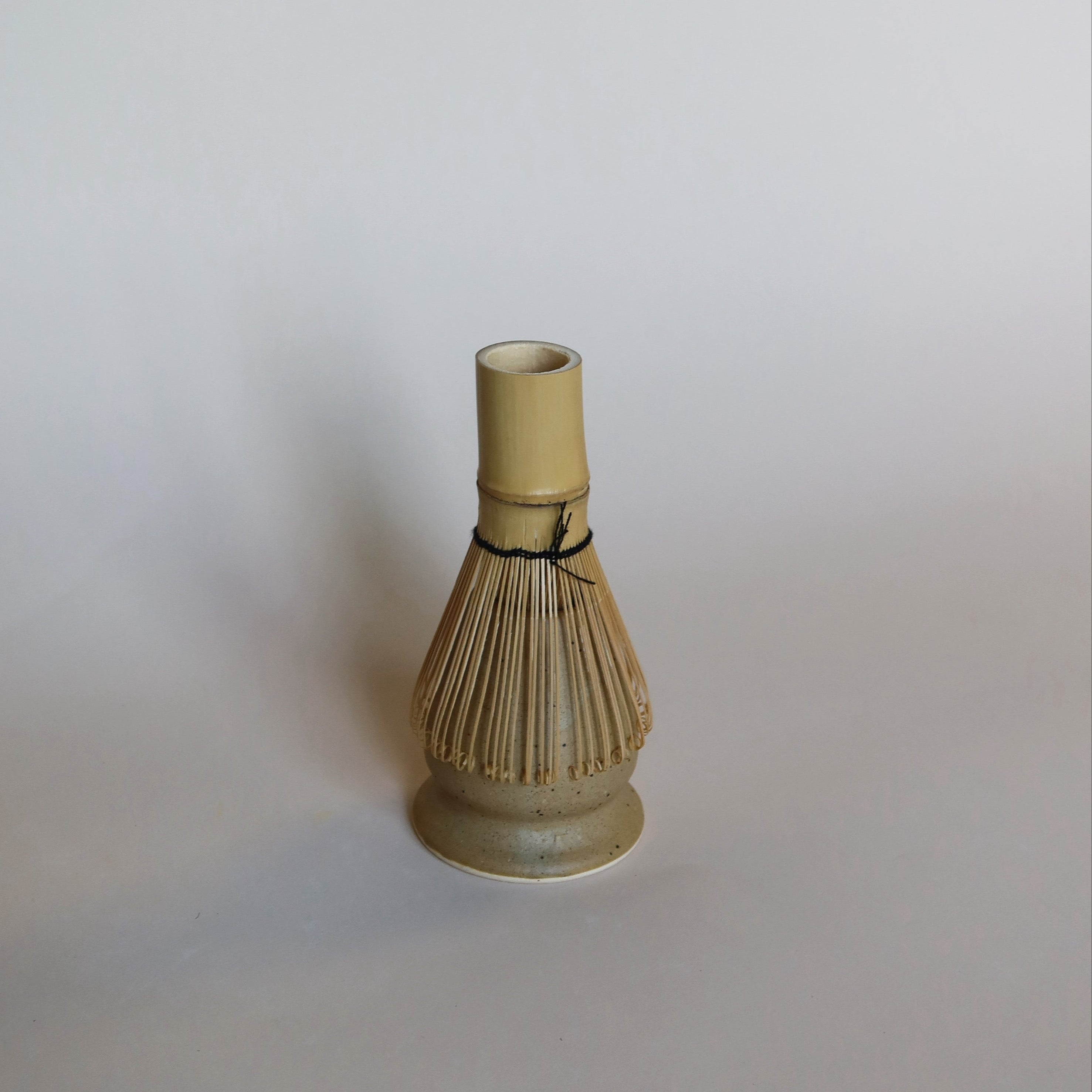 Victoria Handmade Matcha Holder | Brown