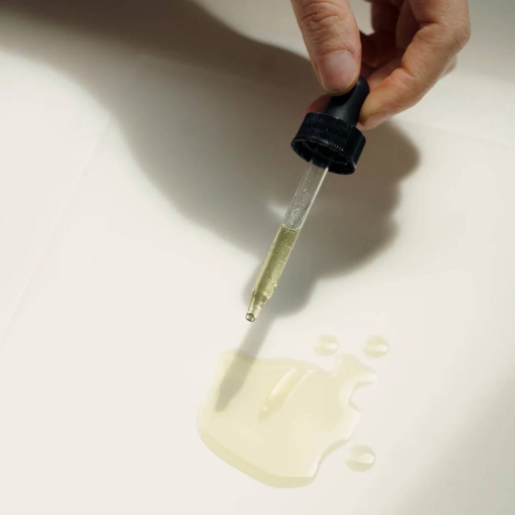 Facial Oil: Hydrate and Glow