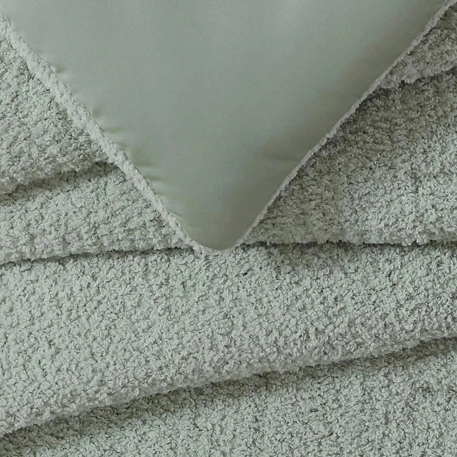 Snug Stitch Comforter