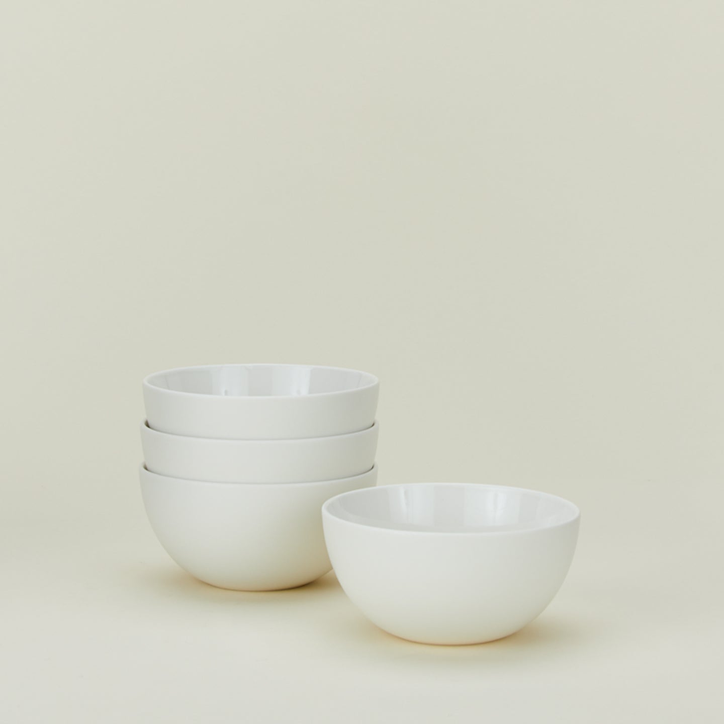 Simple Porcelain Large Bowl - Set of 4
