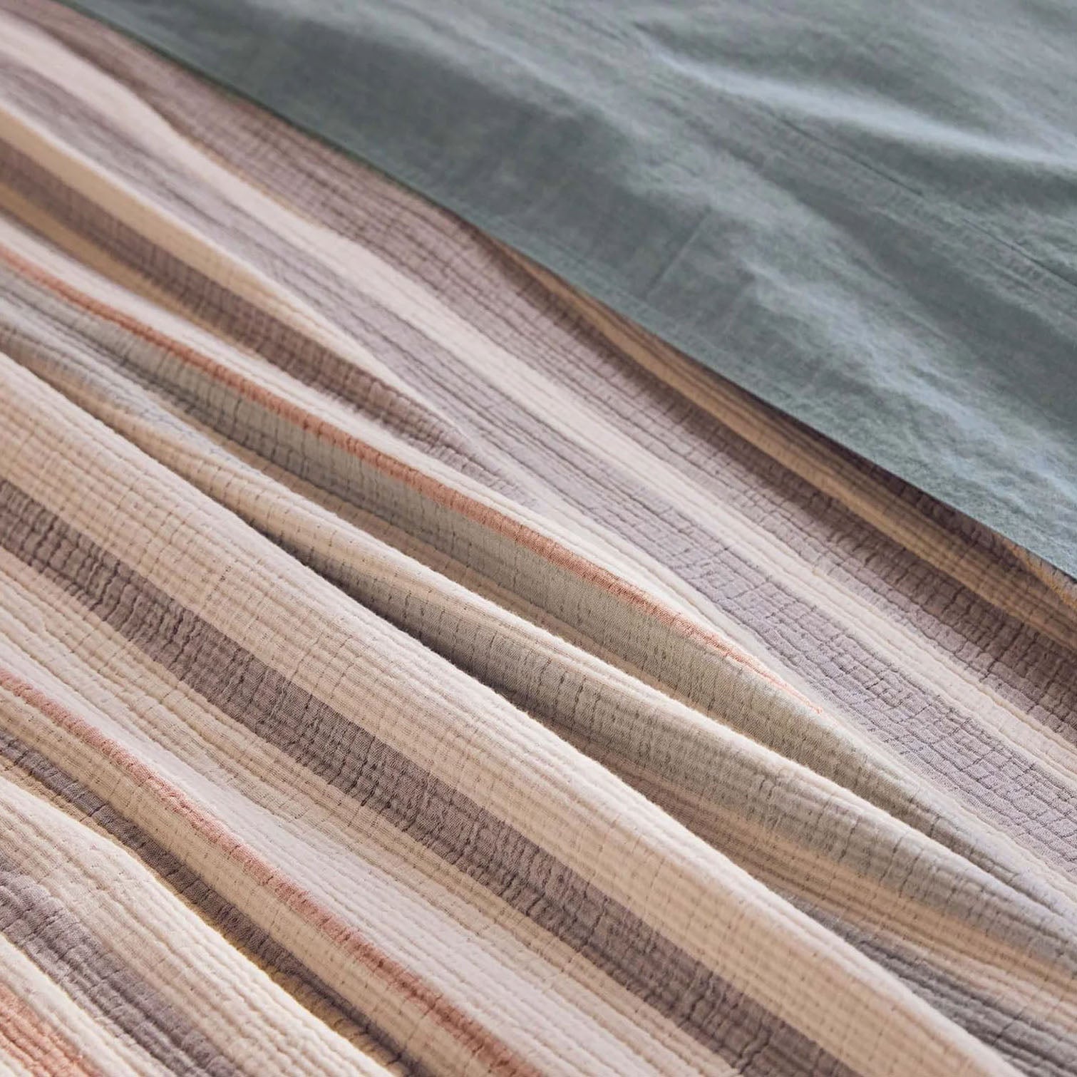 Topanga Organic Matelasse Blanket