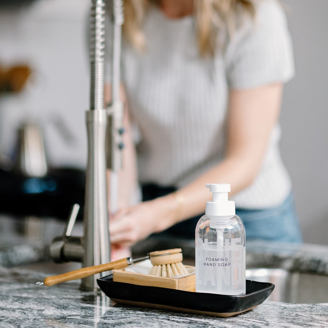 Long Handle Dish Brush