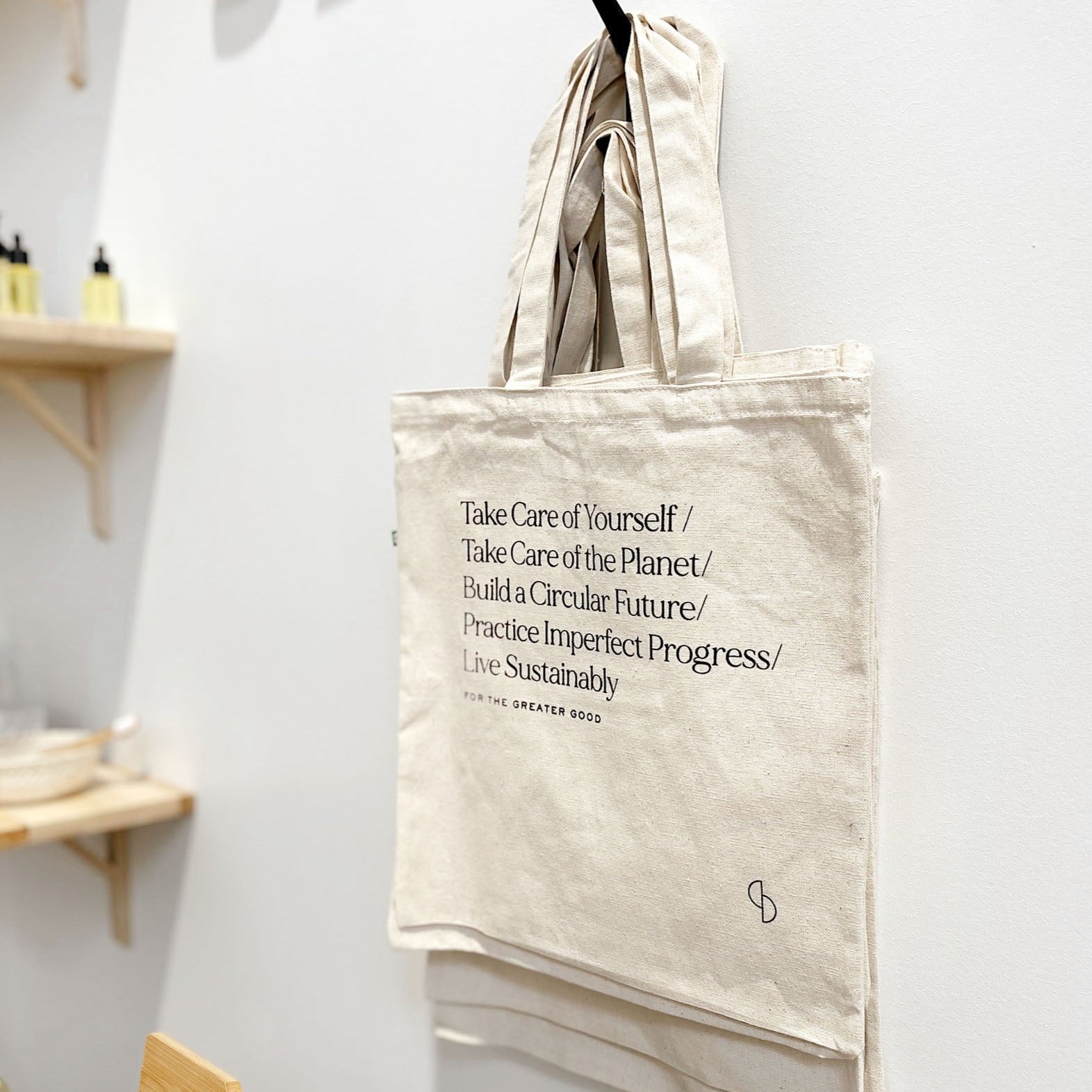 SISTAIN Tote