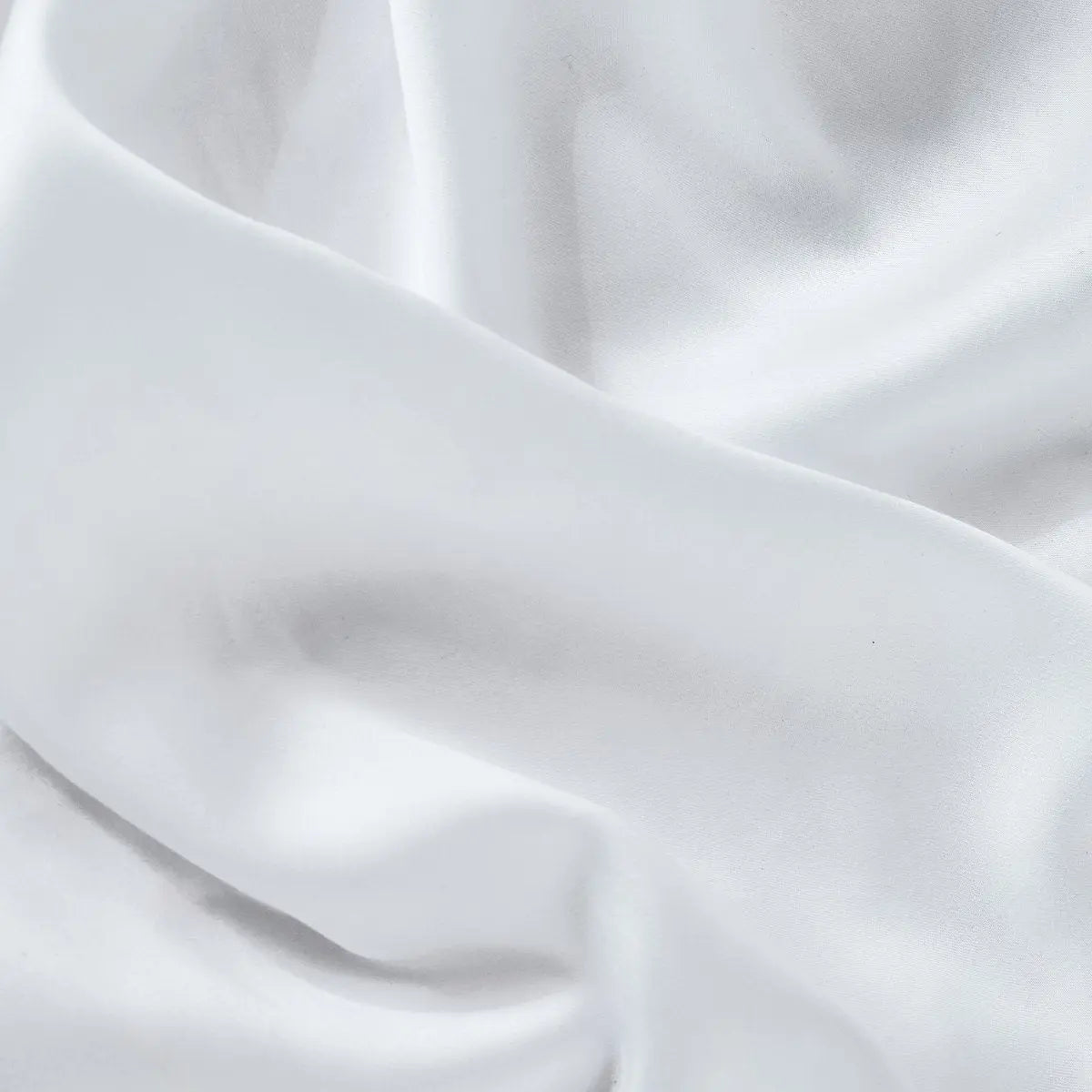 Airy CleanBamboo® Sateen+ Sheet Set by ettitude