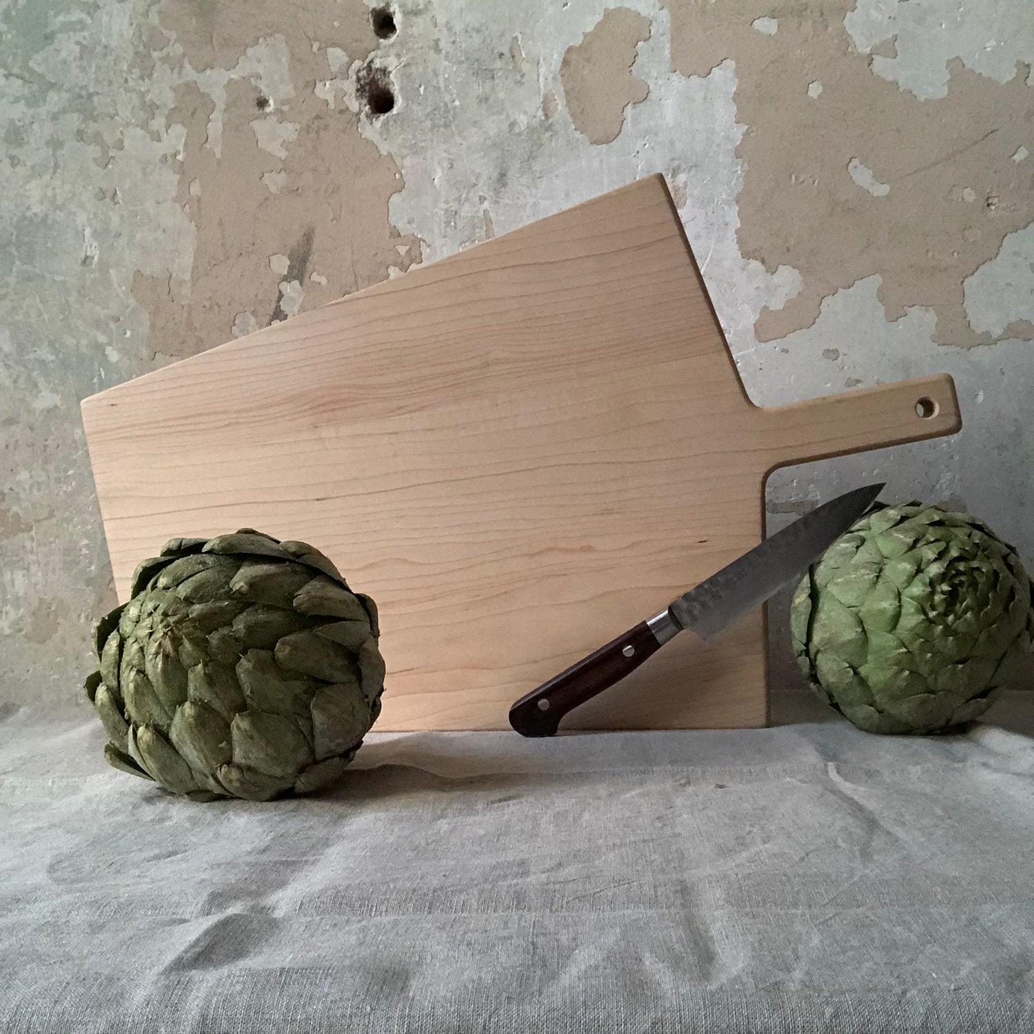 Laradacky V-Line Cutting Board