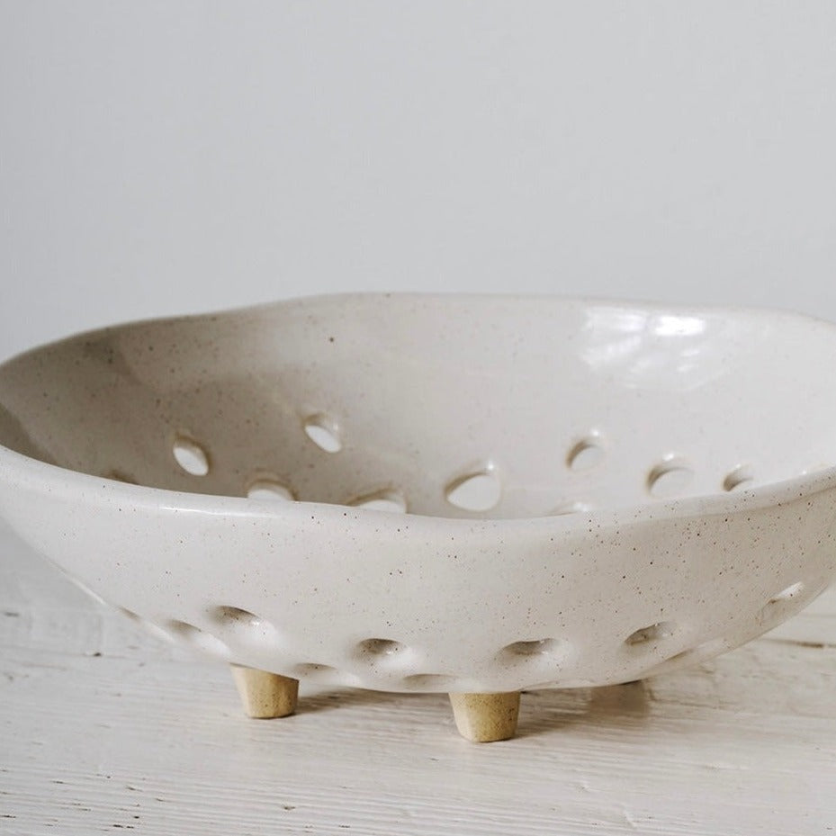 Newland Colander | White Speckle