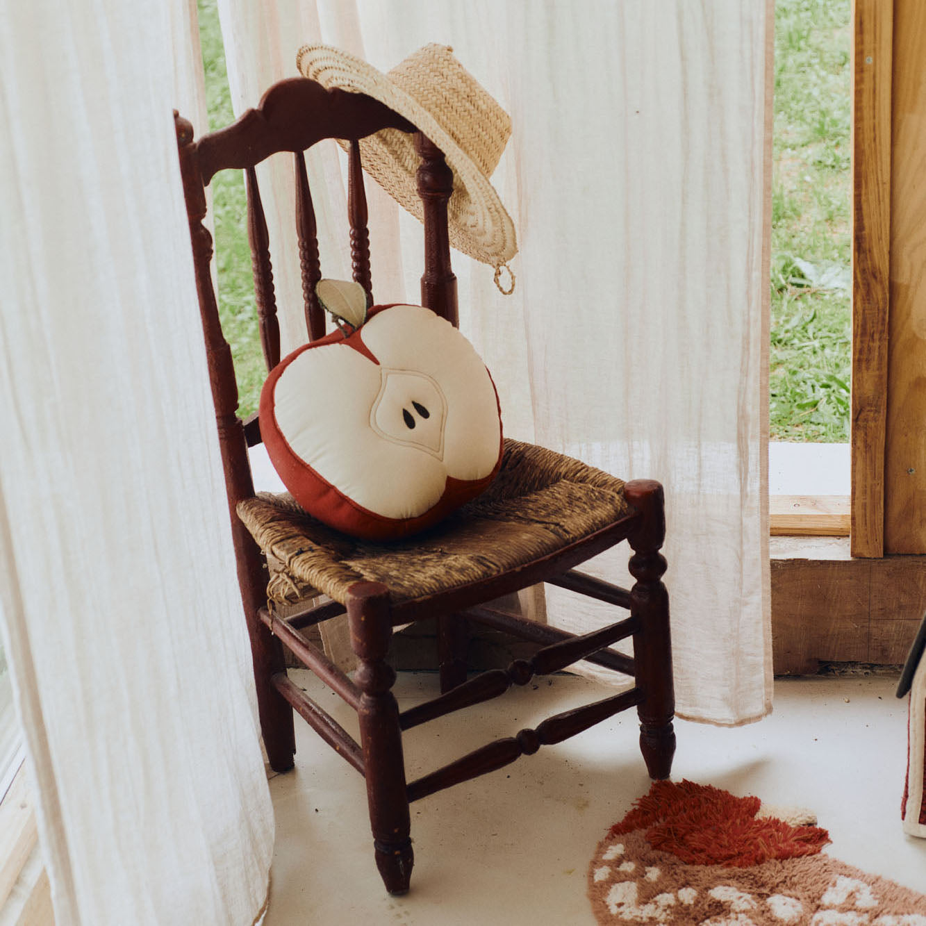 Apple Cushion