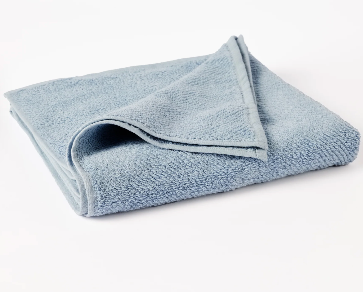 Coyuchi Air Weight Organic Bath Sheet