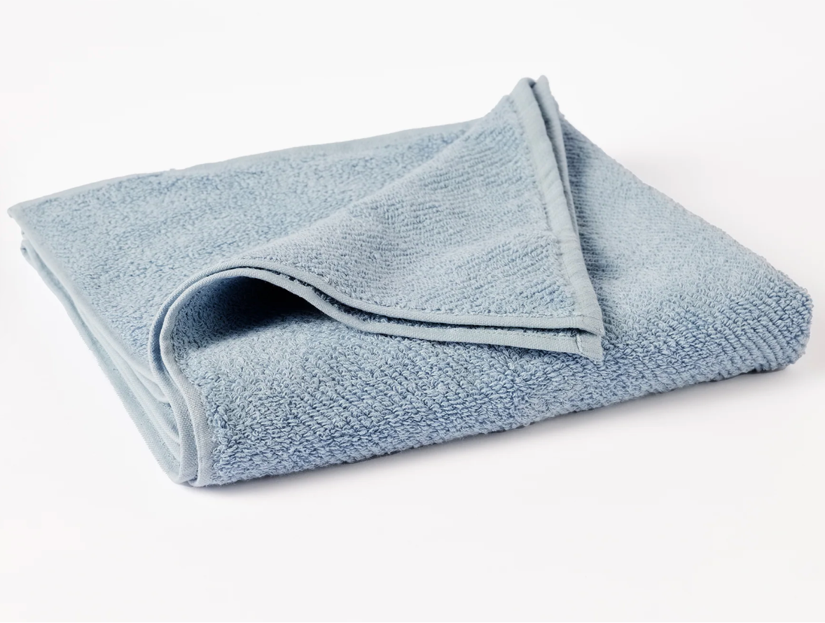 Coyuchi Air Weight Organic Bath Towel