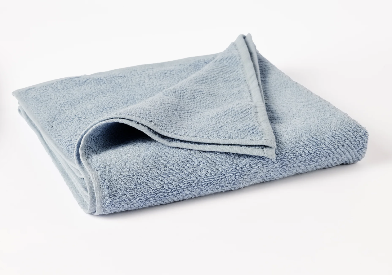 Coyuchi Air Weight Organic Bath Towel