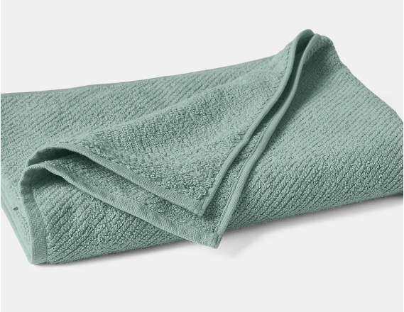 Coyuchi Air Weight Organic Bath Towel