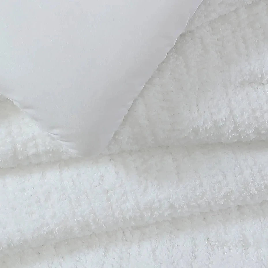 Snug Stitch Comforter