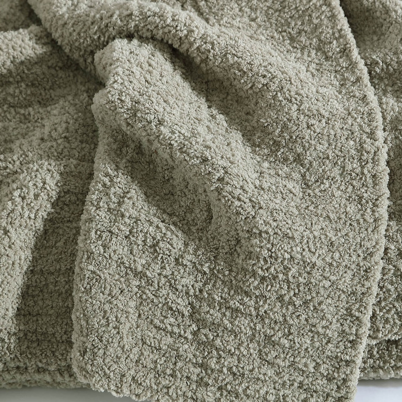 Snug Ribbed Bed Blanket